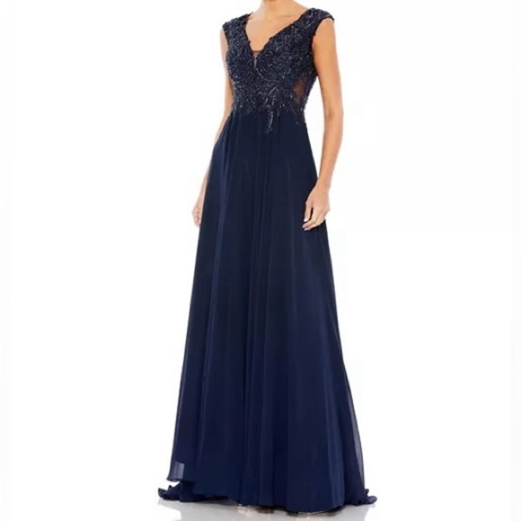 Mac Duggal | Appliqued Cap Sleeve Bodice Flowy Gown - Picture 1 of 6